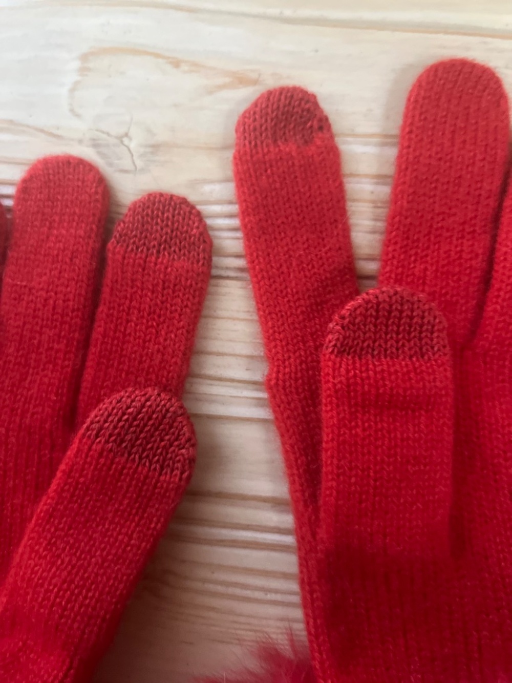 100% Cashmere Red Gloves with Fur Cuffs One Size - Picture 6 of 7